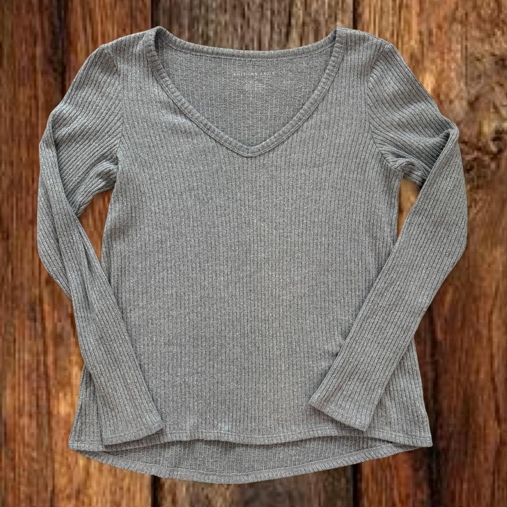 American Eagle Gray Ribbed V Neck Long Sleeve Fitted Top Small